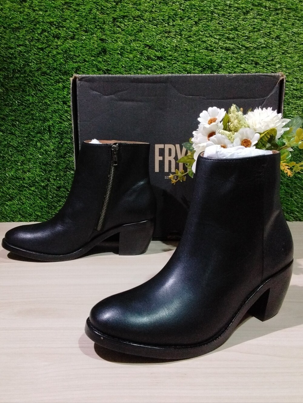 Frye Women's Rosalia Bootie Ankle Boots - Black / US 7.5 New